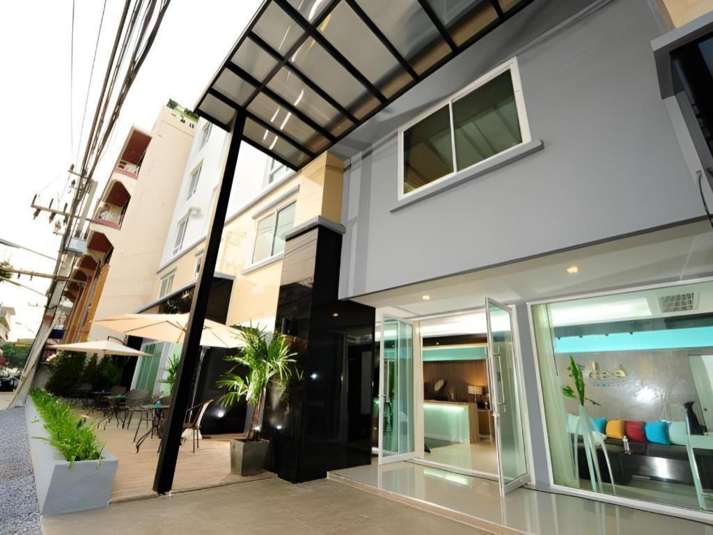 By Dee @Jomtien Hotel Pattaya Exterior foto